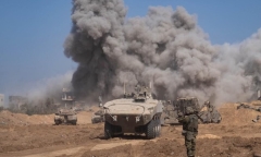 Xe bọc thép Eitan của Israel chính thức tham gia tấn công trên bộ ở Dải Gaza