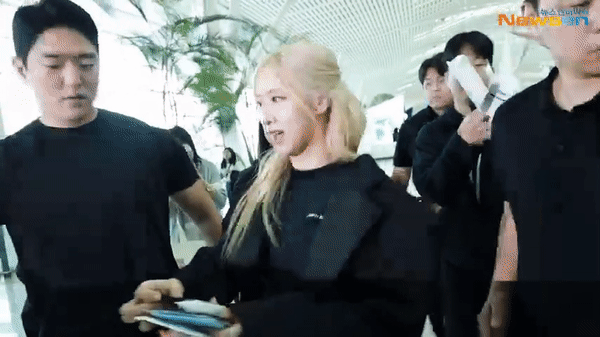 Rose lần đầu lộ diện sau tin đồn 3 thành viên BlackPink không kí hợp đồng với YG