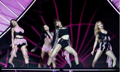 BLACKPINK 'đốt cháy' sân khấu Coachella tại Mỹ