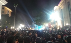 Chen lấn, xô đẩy tại sự kiện 