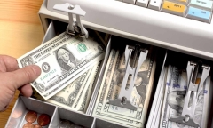 Tỷ giá USD hôm nay 1/9/2024: USD thế giới tăng mạnh