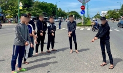 Bắt tạm giam 10 đối tượng liên quan đến vụ hỗn chiến chỉ vì nghi bị