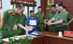 Phá chuyên án ma túy, bắt đối tượng móc nối với người ở nước ngoài, thu giữ 4 bánh heroin