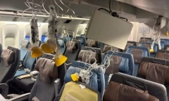 Khung cảnh hỗn loạn trong máy bay Singapore gặp nạn nhiều người thương vong