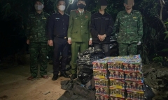 Bắt giữ hơn nửa tấn pháo lậu