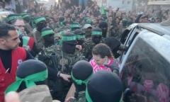 Israel và Hamas hoàn tất đợi trao trả con tin đầu tiên sau thỏa thuận ngừng bắn