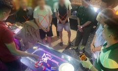 Bắt quả tang 3 nam giới làm điều