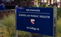 Nghiên cứu của ĐH Yale: Những người không tiêm vaccine có thể tái mắc COVID-19 sau bao lâu?