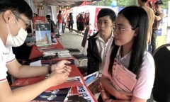 Đại học Kinh tế TP.HCM công bố điểm sàn xét tuyển 2024, cao nhất 20 điểm