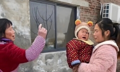 Bi kịch hôn nhân: Ly hôn xong bỏ về nhà mẹ đẻ, người phụ nữ bị mẹ “tuyệt tình” đuổi như đuổi tà