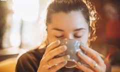 8 thói quen tưởng chừng vô hại lại đang âm thầm gây sỏi thận