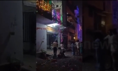 Clip: Cay cú vì hàng xóm ồn ào, hai thanh niên ném bình xăng vào nhà cảnh cáo