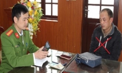 Trà trộn vào dòng người đi chùa Tam Chúc, nhóm đối tượng móc túi, trộm cắp tài sản