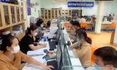 Những trường hợp nào được tạm dừng đóng BHXH bắt buộc?