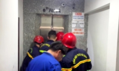 Huế: Giải cứu 3 người mắc kẹt trong thang máy lúc rạng sáng