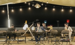 Bản hit đình đám “Waiting for you
