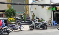 TP.HCM: Truy bắt nhóm giang hồ xông vào quán karaoke, chém 4 người thương vong