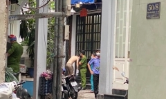 Căn nhà 2 tầng ở TP.HCM bốc cháy dữ dội, 1 người tử vong
