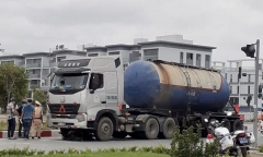 Tin tức tai nạn giao thông ngày 23/5: Ô tô đầu kéo va chạm xe máy, 1 phụ nữ tử vong