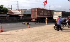 Tin tức tai nạn giao thông mới ngày 29/1: Cháu bé 10 tuổi tử vong dưới bánh xe đầu kéo ở Tiền Giang