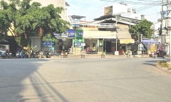 TP.HCM: Hai nhóm thanh niên hỗn chiến trong quán lẩu, 2 người thương vong