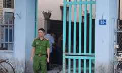 Tháo dỡ ki-ốt, 4 người thương vong vì sập tường