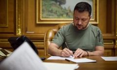 Tổng thống Zelensky bất ngờ có động thái 