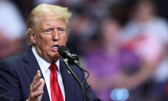 Ông Trump bất ngờ lên tiếng về lệnh trừng phạt với Nga, Ukaine nhận 