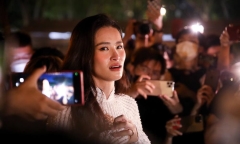 Liệu Đông Nhi sẽ không bị tẩy chay nếu cư xử khéo léo hơn?