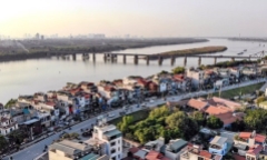 Hà Nội đề xuất phát triển hệ thống tàu điện treo 1 ray dọc hai bờ sông Hồng