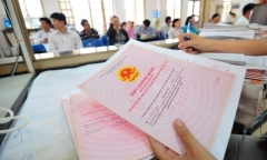 Vợ có được một mình đứng tên sổ hồng?