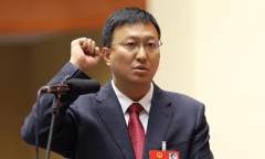 Trung Quốc: Dư luận chỉ trích vị quan chức tuyên bố tạm giam người dân về quê ăn Tết với 