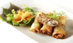 Công thức làm chả giò tôm thịt khoai môn giòn tan thơm béo 
