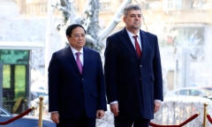 Thủ tướng Ion-Marcel Ciolacu chủ trì lễ đón Thủ tướng Phạm Minh Chính thăm chính thức Romania