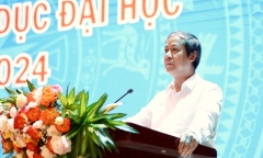 Bộ trưởng GD&ĐT: Cần xem xét việc xét tuyển đại học sớm