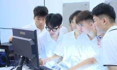 Bộ GD&ĐT: Siết chặt quản lý giáo dục ngoài giờ chính khóa, hiệu trưởng chịu trách nhiệm toàn diện