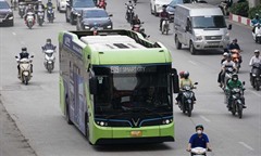 Xuyên đêm cứu nạn khẩn cấp ngư dân bị tai biến trên vùng biển Đà Nẵng
