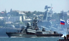 Guardian: Nga bất ngờ rút toàn bộ tàu hải quân ra khỏi Biển Azov