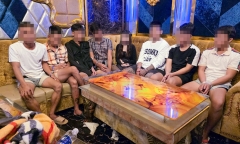 Phát hiện 25 nam nữ thanh niên tổ chức