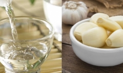 Công dụng của việc ngâm tỏi trong rượu trắng