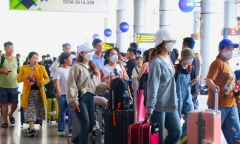Tìm thấy chủ nhân chiếc túi chứa 300 triệu đồng bị bỏ quên ở sân bay Đà Nẵng
