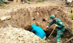 Hố tử thần sâu 3m xuất hiện cạnh nhà dân sau mưa lớn ở Sơn La