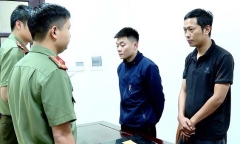 Khởi tố 2 đối tượng tổ chức đánh bạc, giao dịch hơn 33 tỷ đồng