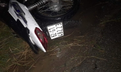 Long An: Phát hiện nam thanh niên đi xe máy tử vong bất thường trên đường 