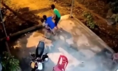 Điều tra thông tin bố ném con gái gãy xương vai