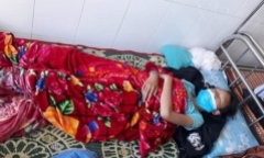 Vụ nữ sinh lớp 7 bị bạn tát và xé áo ở Quảng Trị: Đánh từ lớp ra ngoài đường
