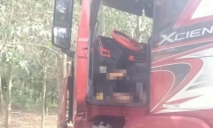Hoảng hồn phát hiện tài xế tử vong trong cabin xe ben, đậu ven đường