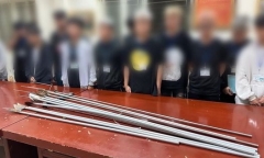 Mâu thuẫn trên mạng xã hội, 2 nhóm thanh thiếu niên mang hung khí đi hỗn chiến