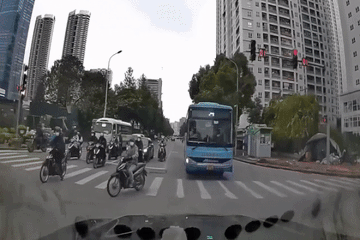 Tin thời sự nóng mới nhất ngày 27/1: Xử phạt tài xế xe buýt lấn làn, quyết 