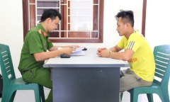 Khởi tố nam thanh niên cố tình điều khiển xe tải tông vào xe của CSGT
